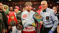 Óscar de la Hoya reaparece con mensaje al Canelo Álvarez: “Yo siempre seré tu padre”
