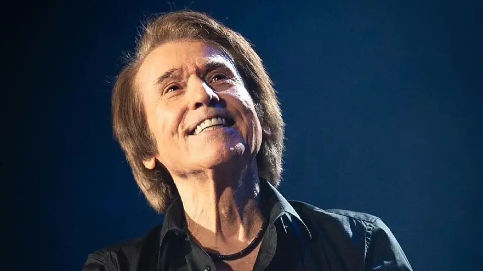 Raphael: ¿Cuál es el estado de salud del cantante tras ser hospitalizado de emergencia?
