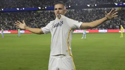 Tigres se interesa por Dejan Joveljic actual jugador del Sporting de Kansas City