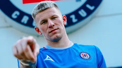 Mateusz Bogusz ya fue registrado por Cruz Azul: ¿Cuándo podría debutar?