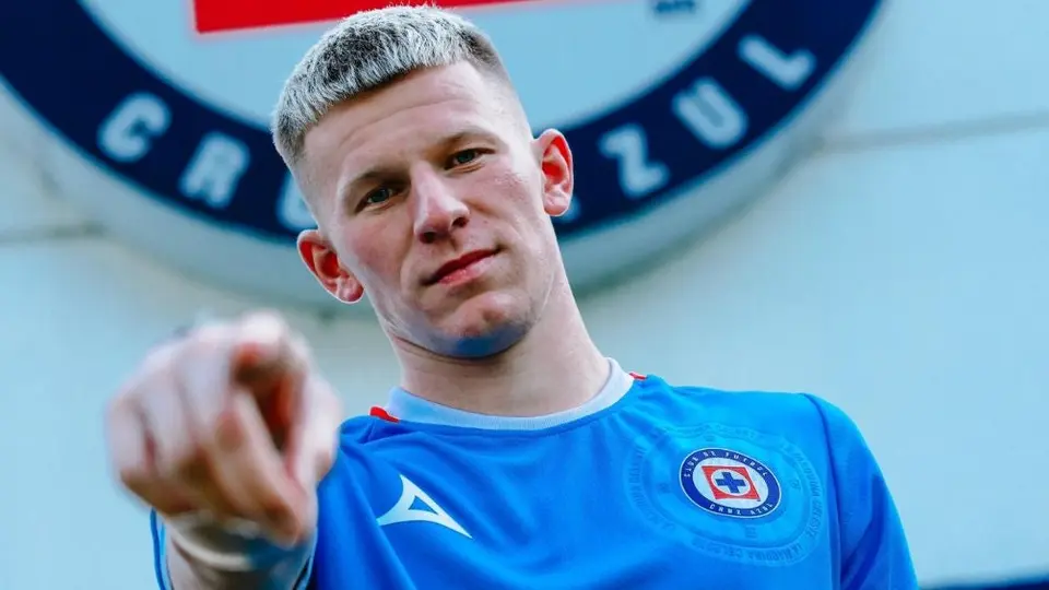Mateusz Bogusz ya fue registrado por Cruz Azul: ¿Cuándo podría debutar?