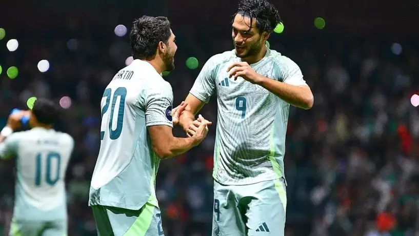 Raúl Jiménez asegura que podría jugar junto a Santi Giménez en el Tri