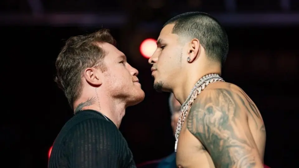 Canelo Álvarez vs Édgar Berlanga: Apuéstale en caliente.mx a esta electrizante pelea del 14 de septiembre