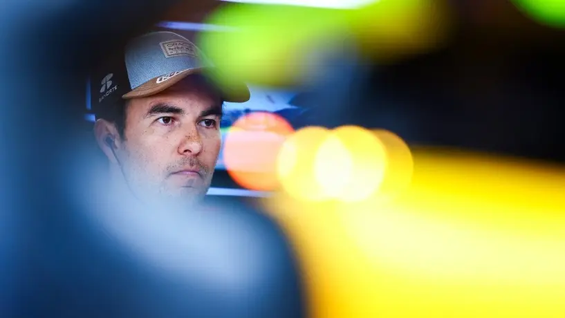 Pide Checo Pérez cambiar el RB20 para clasificación en el GP de Estados Unidos
