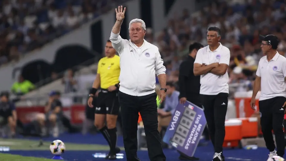 Rodolfo Pizarro ‘explota’ contra cuerpo técnico tras quedarse en la banca ante Rayados
