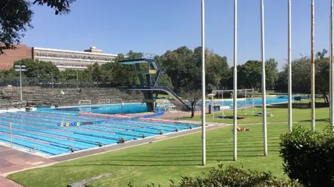 Así puedes nadar en la alberca olímpica de CU ¡No necesitas ser estudiante de la UNAM!