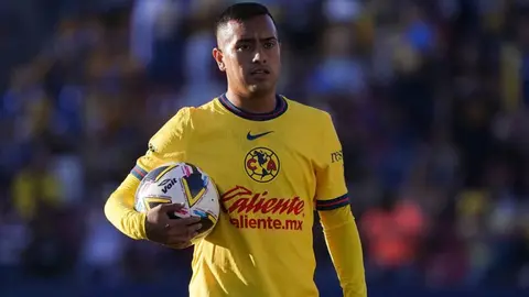 ¿Cuánto tiempo estará fuera Erick Sánchez tras operarse de apendicitis?