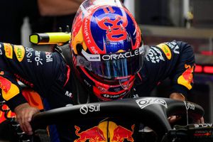 Checo Pérez mejora y 'da cara' por Red Bull en la PL2 del Gran Premio de México