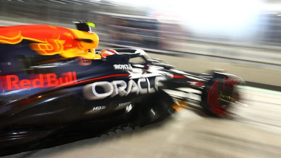 Checo Pérez confía en ser competitivo en el Gran Premio de Qatar tras P9 en qualy