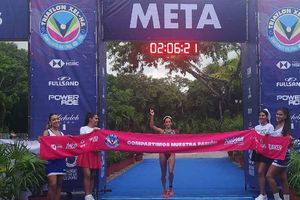 Atletas olímpicos destacaron en el Triatlón Xel-Há 2024