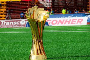 ¡Inédito! Medidas de una portería en la Final del Herediano vs Alajuelense provocaron polémica