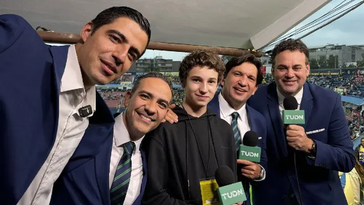 Invitado especial: Hijo de André Marín se une a la transmisión de TUDN para Clásico Capitalino