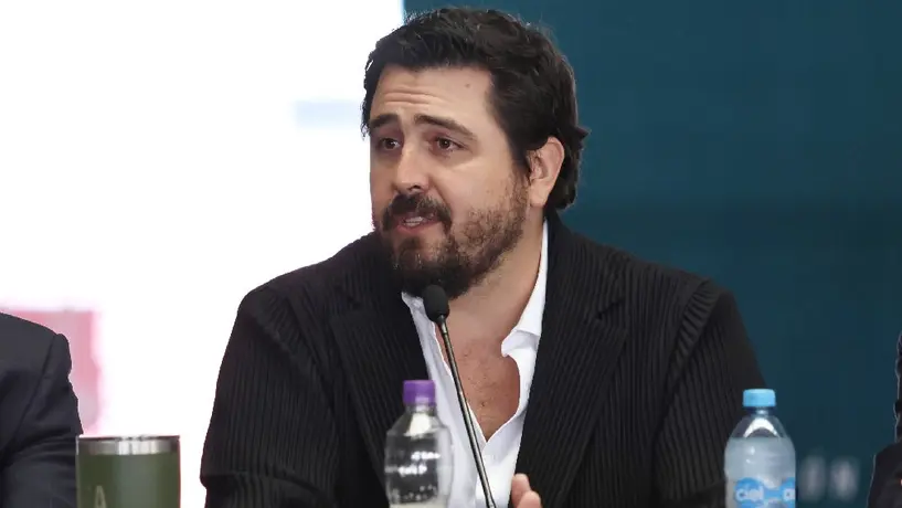 Amaury Vergara y Chivas ilusionan a los chivahermanos con emotivo mensaje