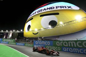 The Sphere de Las Vegas 'se burla' de la eliminación de Checo Pérez en la Q1