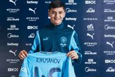 Abdukodir Khusanov, futbolista de 20 años, ficha con Manchester City