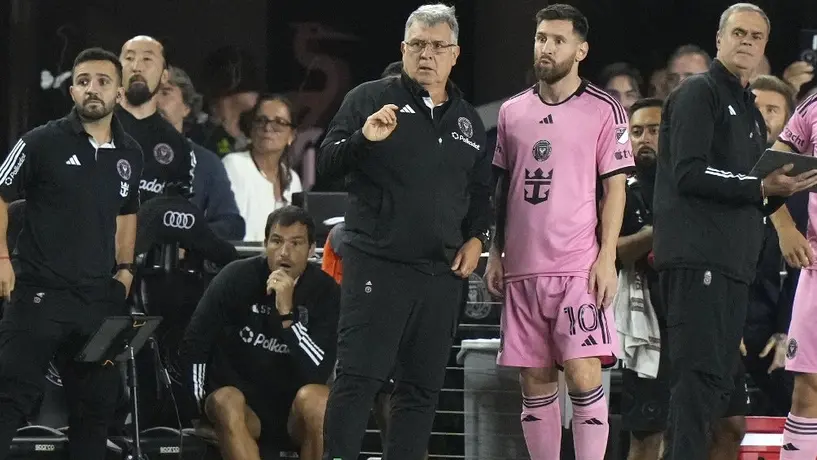'Es el mejor del mundo': Tata Martino y Jordi Alba sobre ausencia de Messi en Balón de Oro