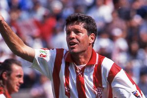 Ricardo Peláez carga contra Jared Borgetti: 'Tu gol fue en fuera de lugar'