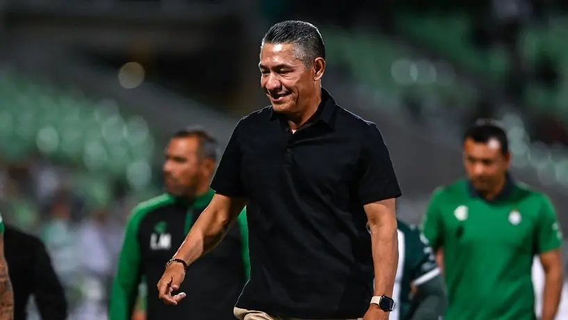 Nacho Ambriz y 'Piojo' Herrera son candidatos para dirigir a Costa Rica, según reportes