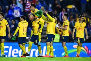 Néstor Araujo celebra con Jardine tras avanzar a la Final: "Eres un cabr..."