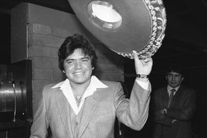 Toro Valenzuela: Enrique Burak y Pepe Segarra recuerdan cómo se dio la Fernandomanía