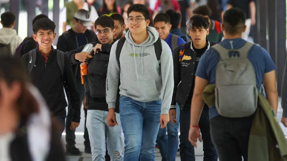 IPN, Tecnológico Nacional de México y más universidades públicas abrirán 330 mil lugares extras