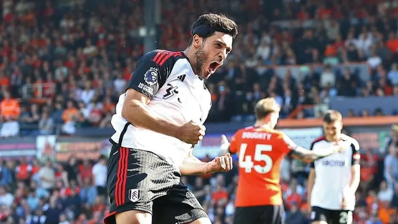 ¡Llegó el 100! Raúl Jiménez marcó con Fulham y alcanzó el centenar de goles en Europa