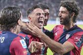 Cagliari rescató el empate de último minuto ante Milan
