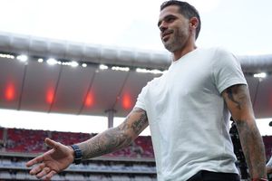 Chivas era el aval de Fernando Gago en casa "destrozada"