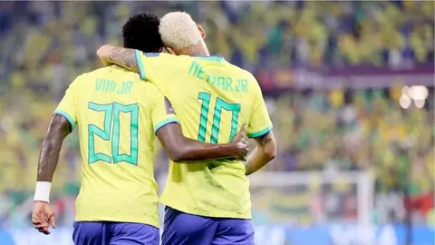 Neymar va con Vinicius como principal candidato para ganar el Balón de Oro