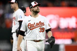 Corbin Burnes deja la agencia libre tras firmar con los Arizona Diamonbacks por siete años