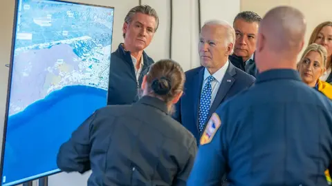 Joe Biden anuncia como buenas noticias que será bisabuelo en la conferencia de prensa sobre los incendios en California
