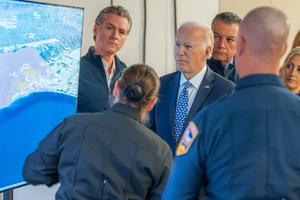 Joe Biden anuncia como buenas noticias que será bisabuelo en la conferencia de prensa sobre los incendios en California