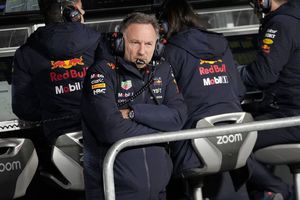 Christian Horner 'amenaza' con definir a sus pilotos hasta el GP de Australia del 2025