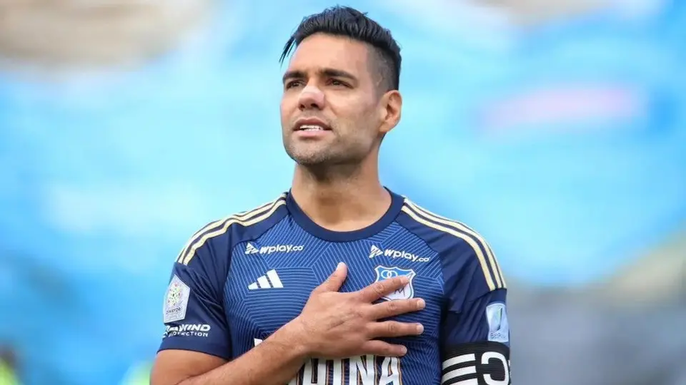 Radamel Falcao es ‘víctima’ de troleo en redes tras romper su teléfono celular