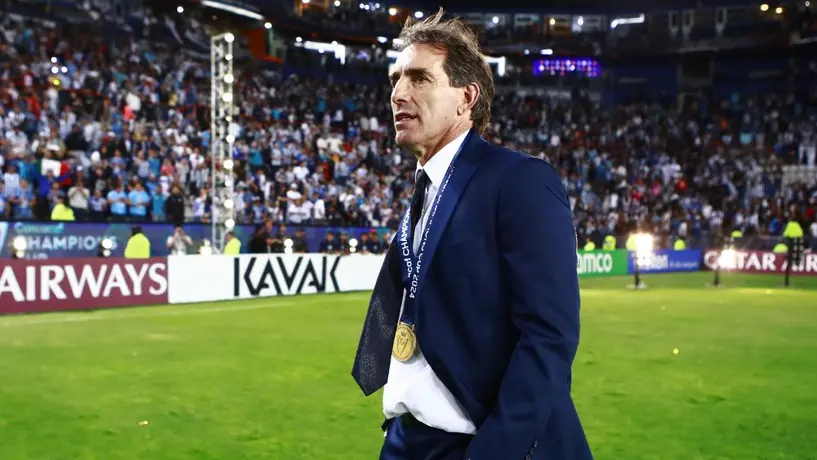 Descartan a Guillermo Almada como opción para el banquillo de Chivas
