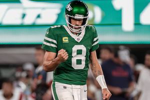 Rodgers está indeciso sobre jugar la próxima temporada, pero los Jets son su "primera opción"