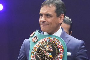 Ricardo ‘Finito’ López, leyenda del boxeo mexicano, es homenajeado en Japón