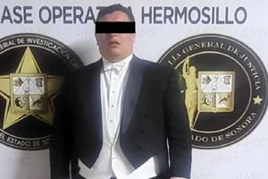 Detienen al novio en plena boda por presunto fraude en Sonora