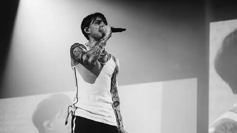 Peso Pluma explota contra la industria musical: “Hay muchas serpientes"