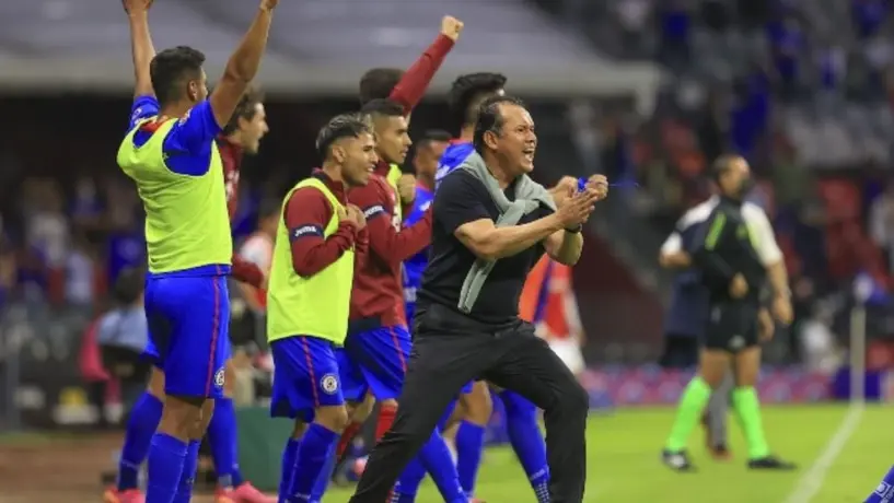 Juan Reynoso tira dardo a Cruz Azul de Anselmi: “Teníamos más personalidad”
