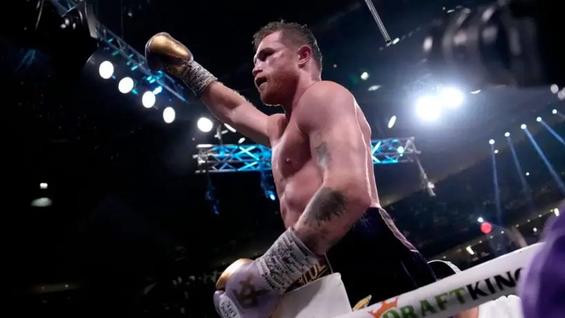 Dana White le manda mensaje a Jake Paul: "Canelo te dormiría en 30 segundos"