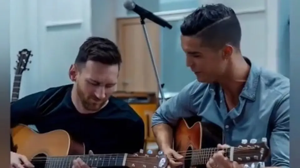 Messi y Cristiano Ronaldo hacen dueto y tocan la guitarra gracias a la IA