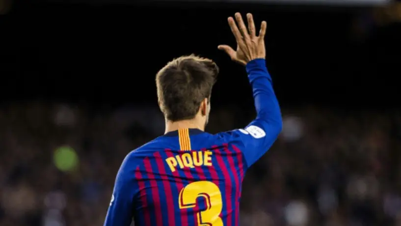 Gerard Piqué se burla de Iker Casillas tras la 'manita' del Barça al Real Madrid en Supercopa