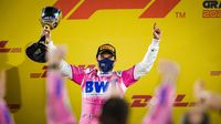 Con victoria en Brasil, Verstappen alcanzó a Checo Pérez en una exclusiva lista