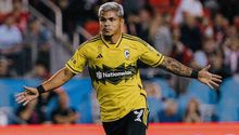 Botafogo se une a la puja por 'Cucho' Hernández, delantero de Columbus Crew