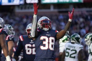 Patriotas, sin Drake Maye, vencieron a los Jets de Aaron Rodgers con TD de último segundo