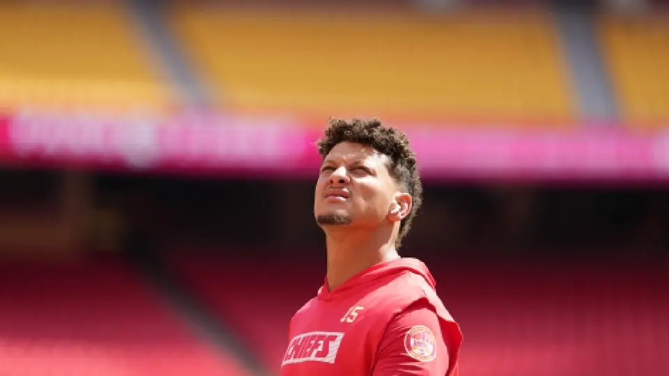 Patrick Mahomes y su esposa Brittany tienen una cita con aroma a futbol