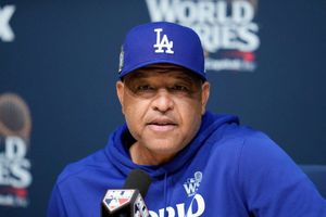 Dave Roberts sobre Fernando Valenzuela: 'Era un hermano mayor para mí'