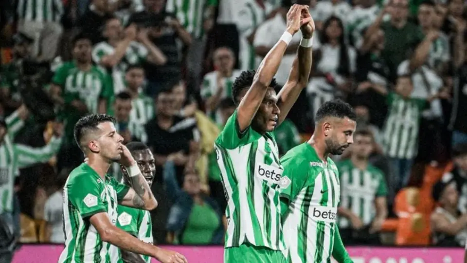 Atlético Nacional, de Efraín Juárez, vencen al Alianza y avanzan en la Copa Colombia