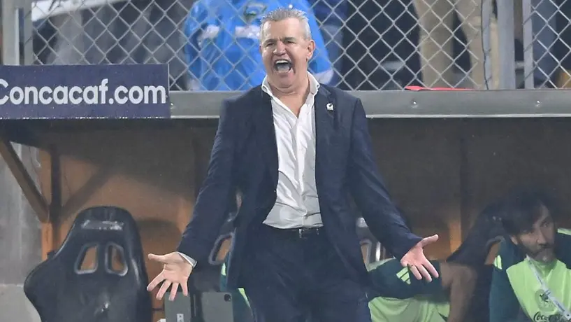 Presidente de la Federación de Futbol de Honduras reprocha actitud de Javier Aguirre